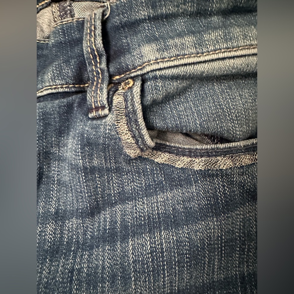 White House Black Market Cropped Blue Jeans size 6 - Picture 4 of 7